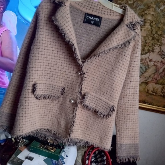 Chanel Women's Beige Textured Blazer - Picture 1 of 14